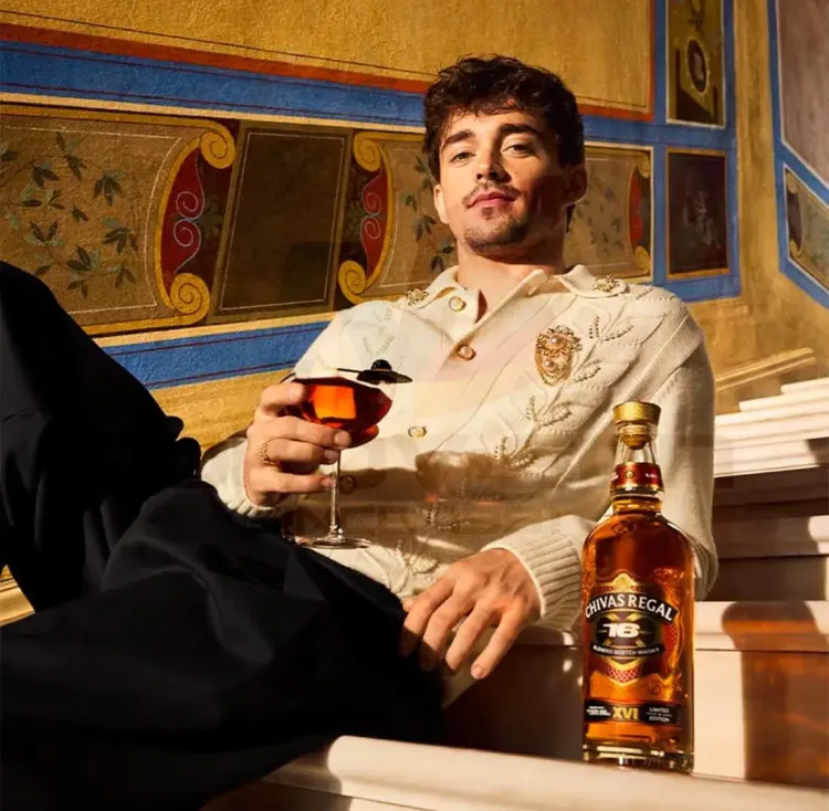 уиски Chivas Regal 16YO Charles Leclerc 700 ml