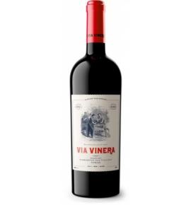 червено вино Via Vinera Merlot & Cabernet Sauvignon & Syrah