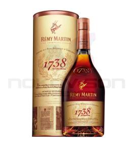 коняк Remy Martin 1738 Royal