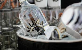 Белуга - топ цени - Онлайн магазин за алкохол Ноков и Син