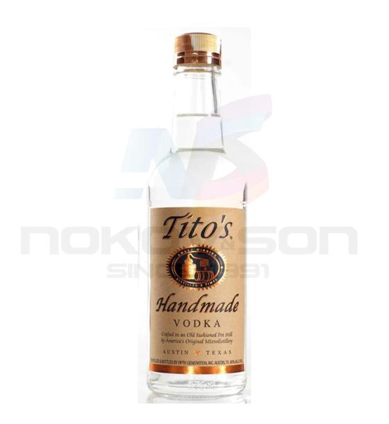 водка Tito's Handmade